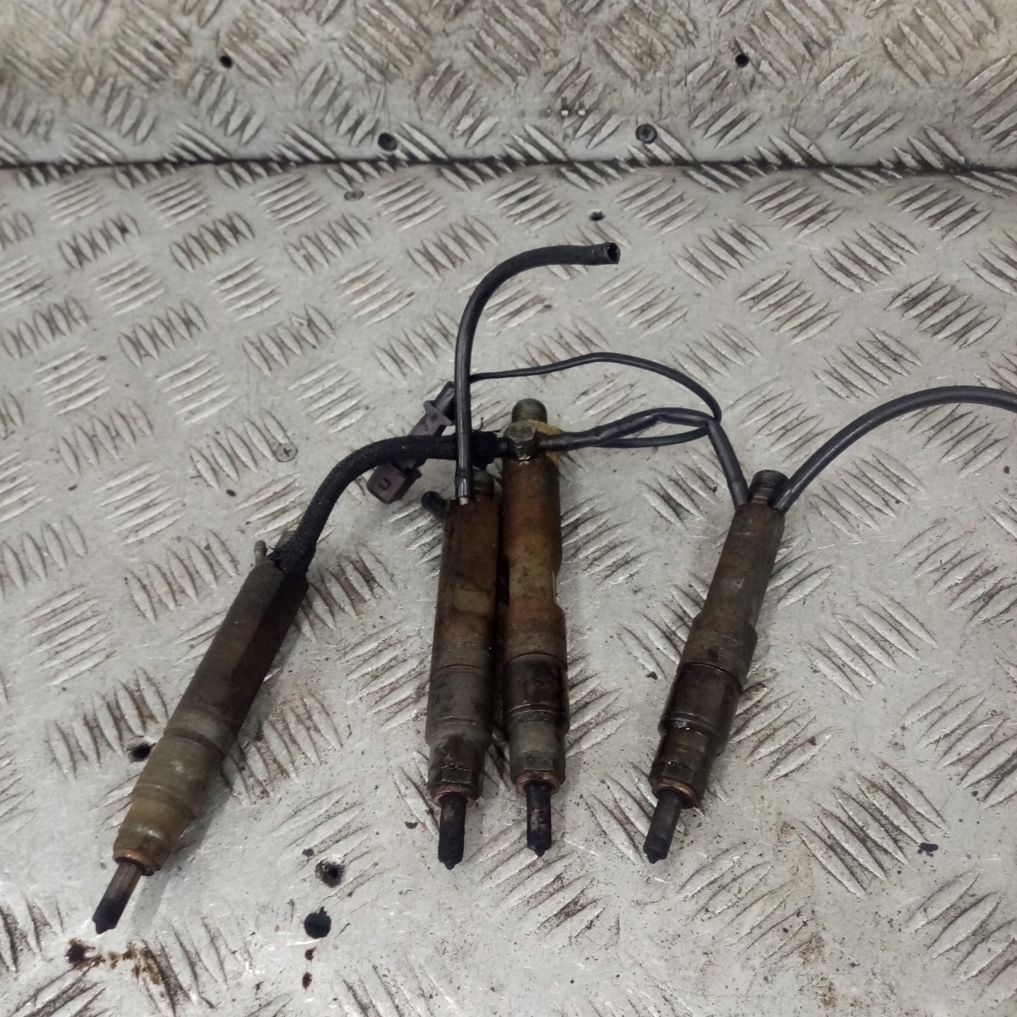 Einspritzdüse Einspritzdüse KOMPLET AUDI A4 B5 028130201J 028130201G