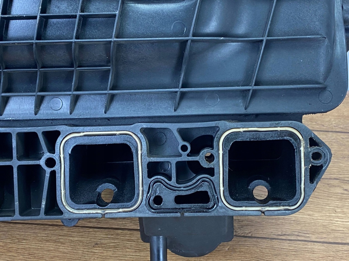 intake manifold dolotowy 5.7 HEMI Dodge Challenger Charger Durango 2015+