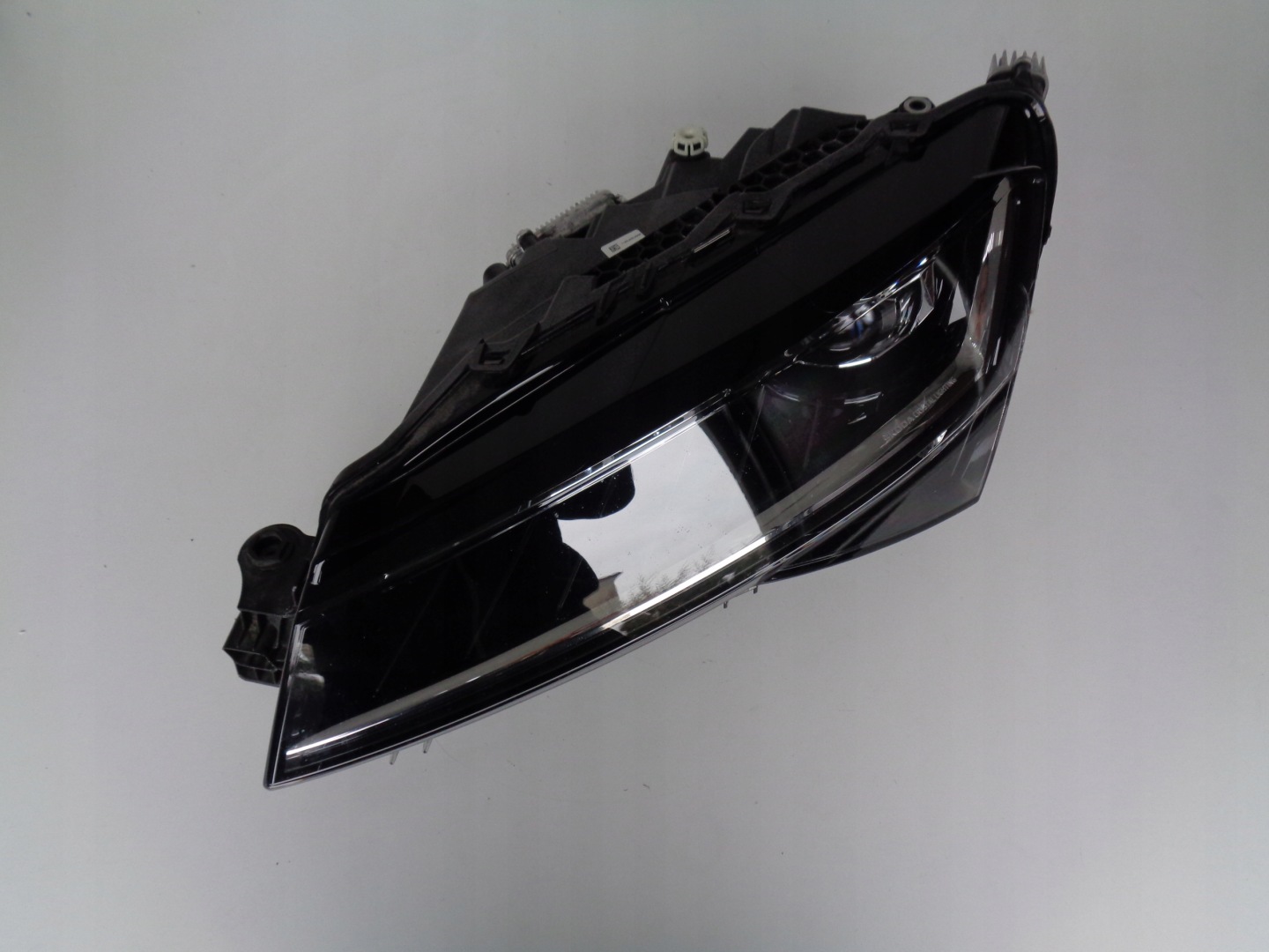 light left SKODA SUPERB III 3V 19- LIFT FULL LED