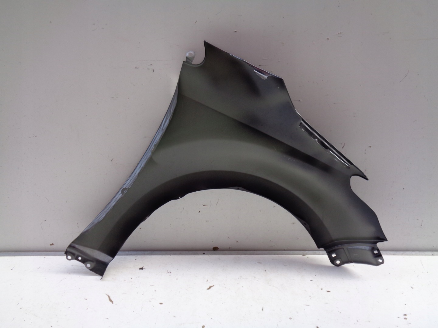 fender left front TOYOTA YARIS IV 20- NR 40989