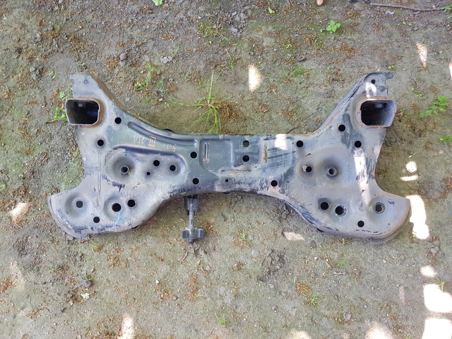 KIA PICANTO III 1,0 axle beam subframe TRAWERS front 17