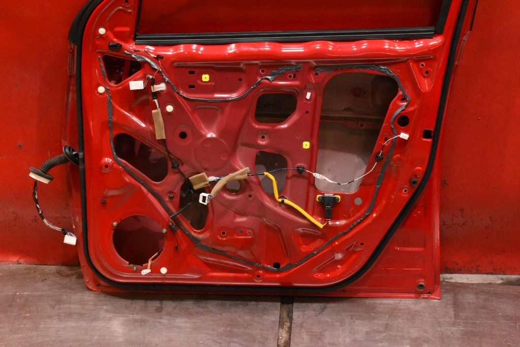 door right front front C26 SUZUKI IGNIS 3 III 5D HB 16-21