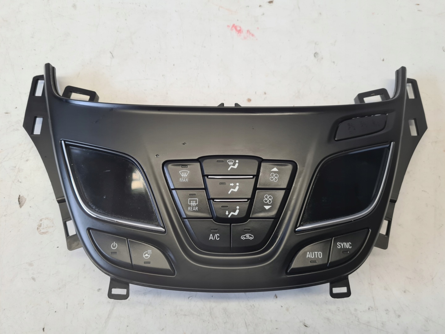 OPEL INSIGNIA A LIFT Unite commande clima Bouches buses GRZANA Volant 90924559