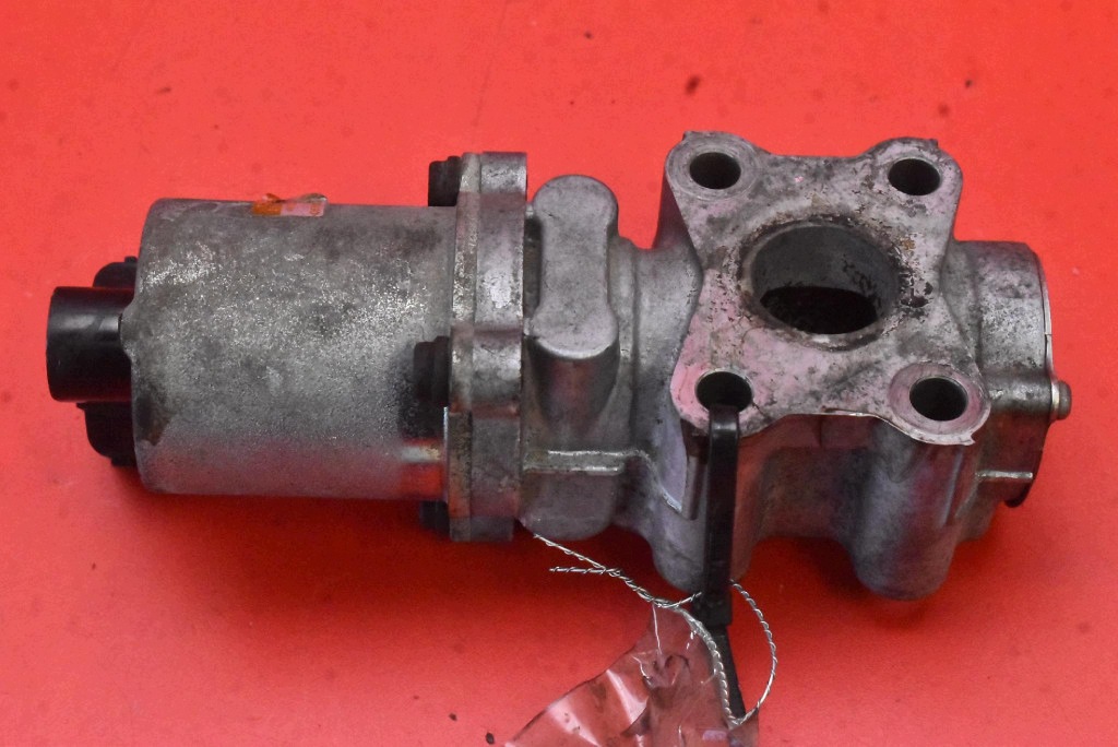 Valvola EGR TOYOTA AURIS 1 e 2.0 D-4D 126 KM 06-09