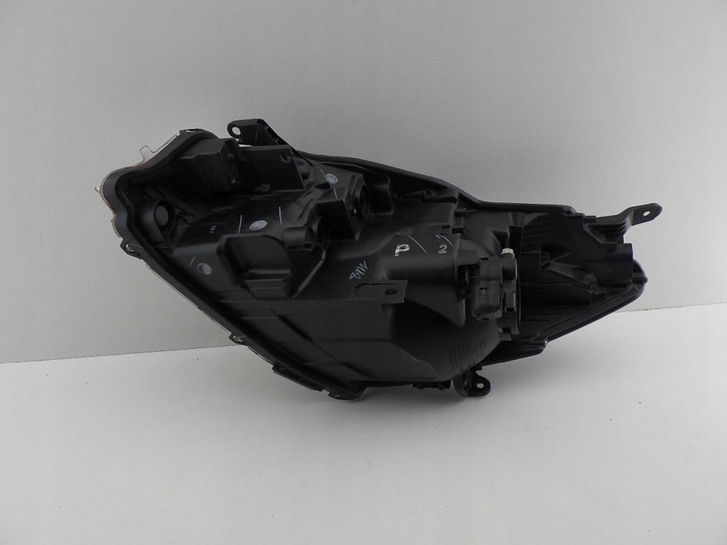 TOYOTA YARIS III 3 LIFT 17- light front right