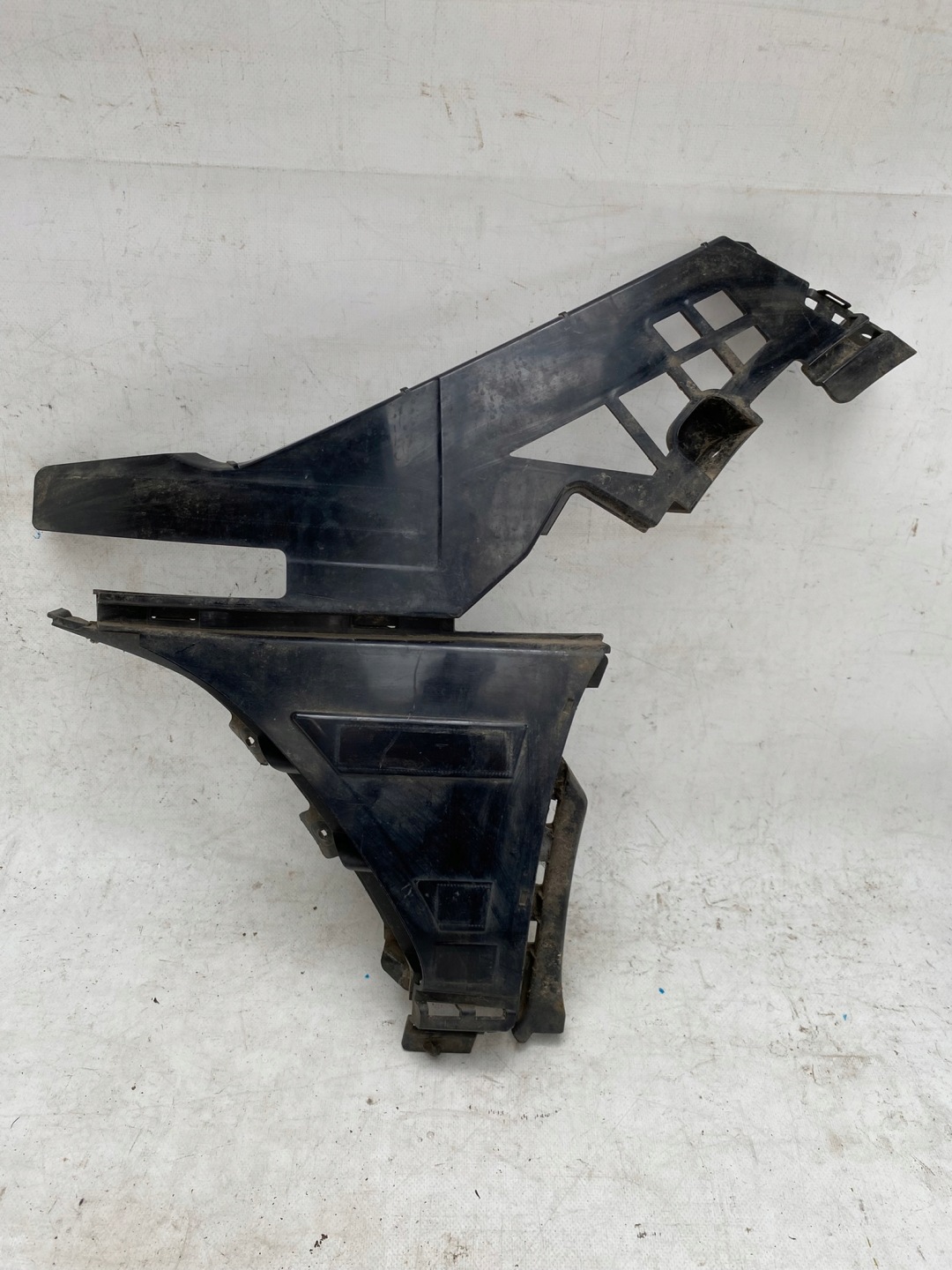 MERCEDES CLA W118 19- bumper bracket front left A1188853501