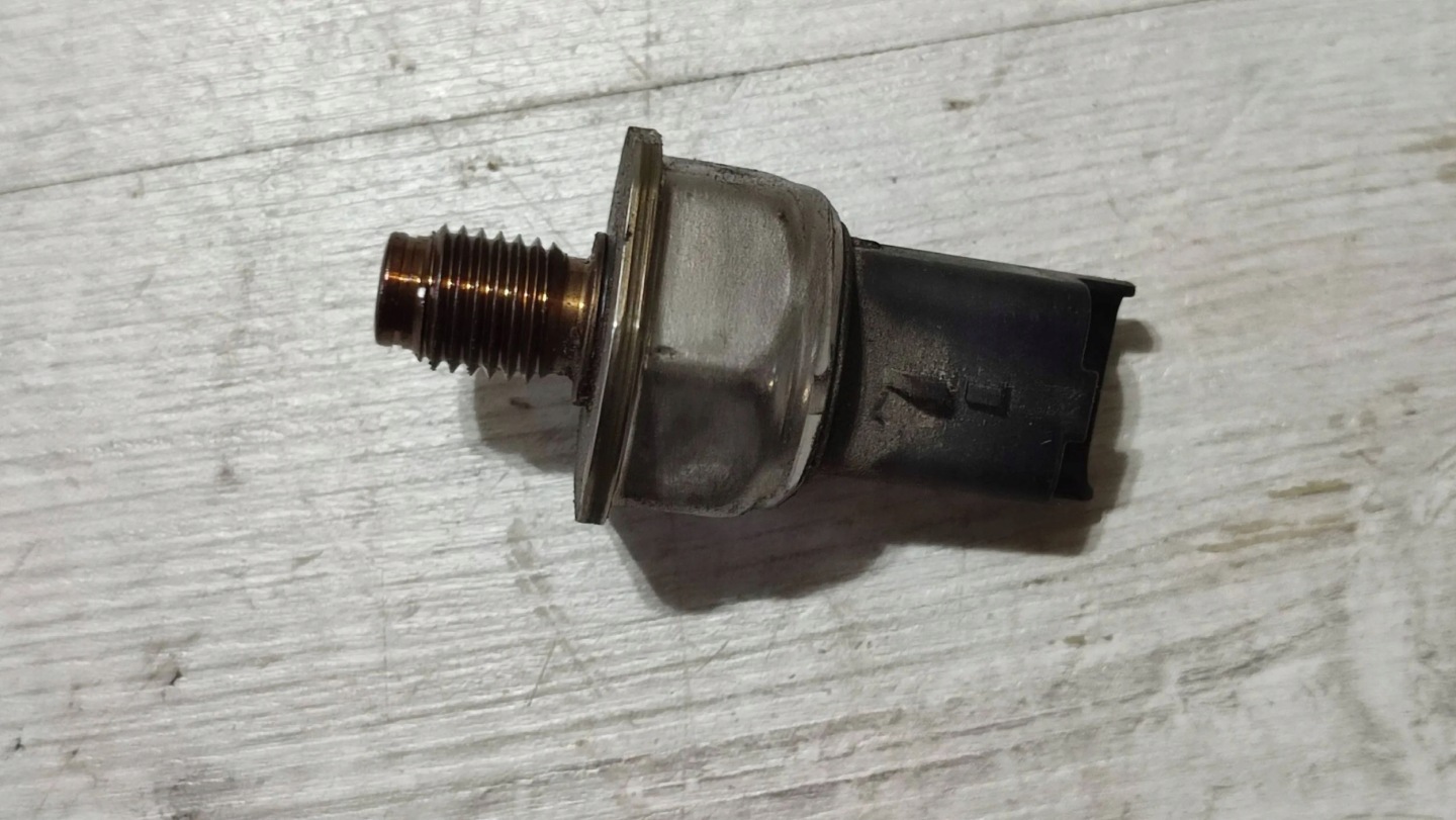 Nissan Qashqai 16r 1.5dci Regulator Capteur Pression Carburant