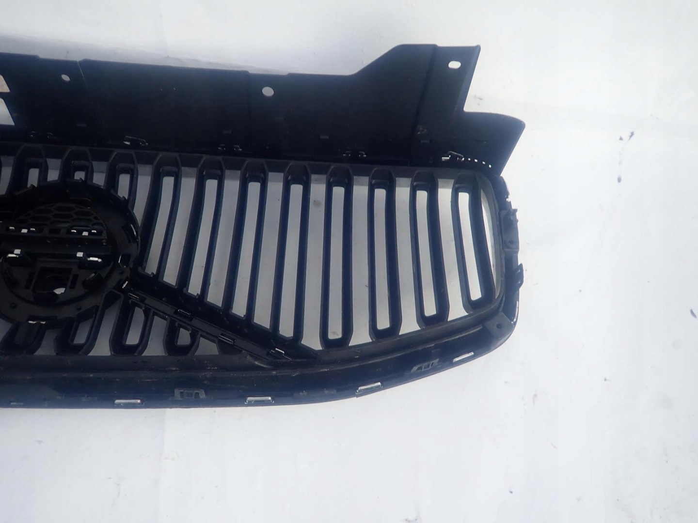 VOLVO XC60 II 2 17-> Grill Grill