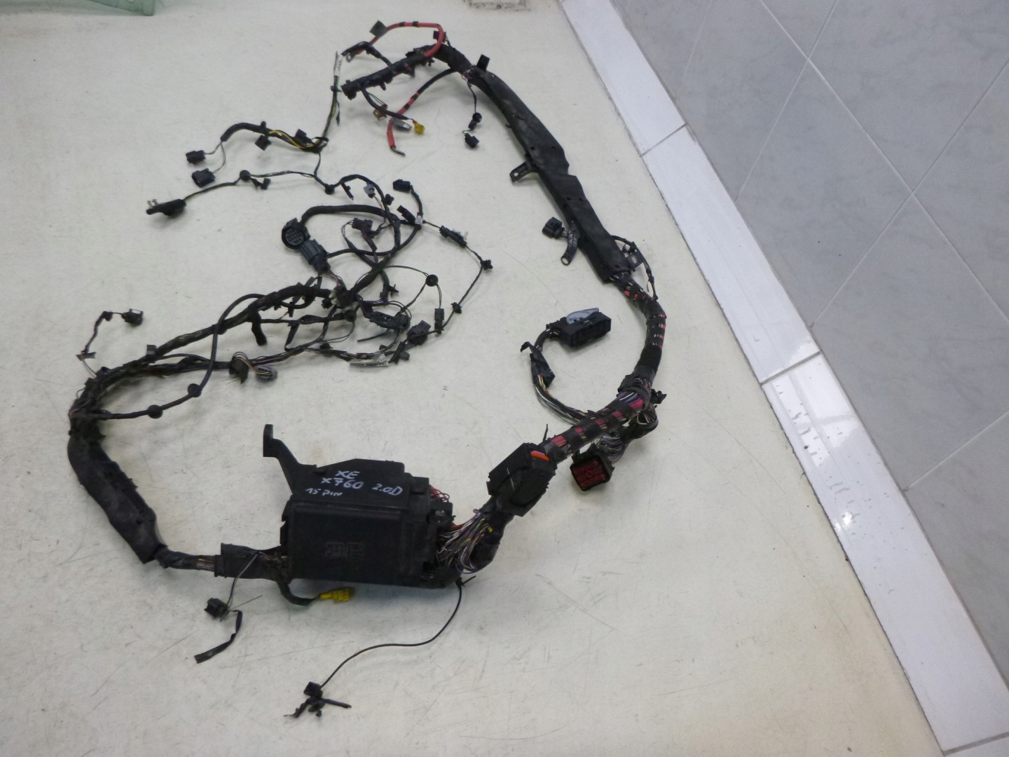 JAGUAR XE X760 2.0 D bundle wiring electrical