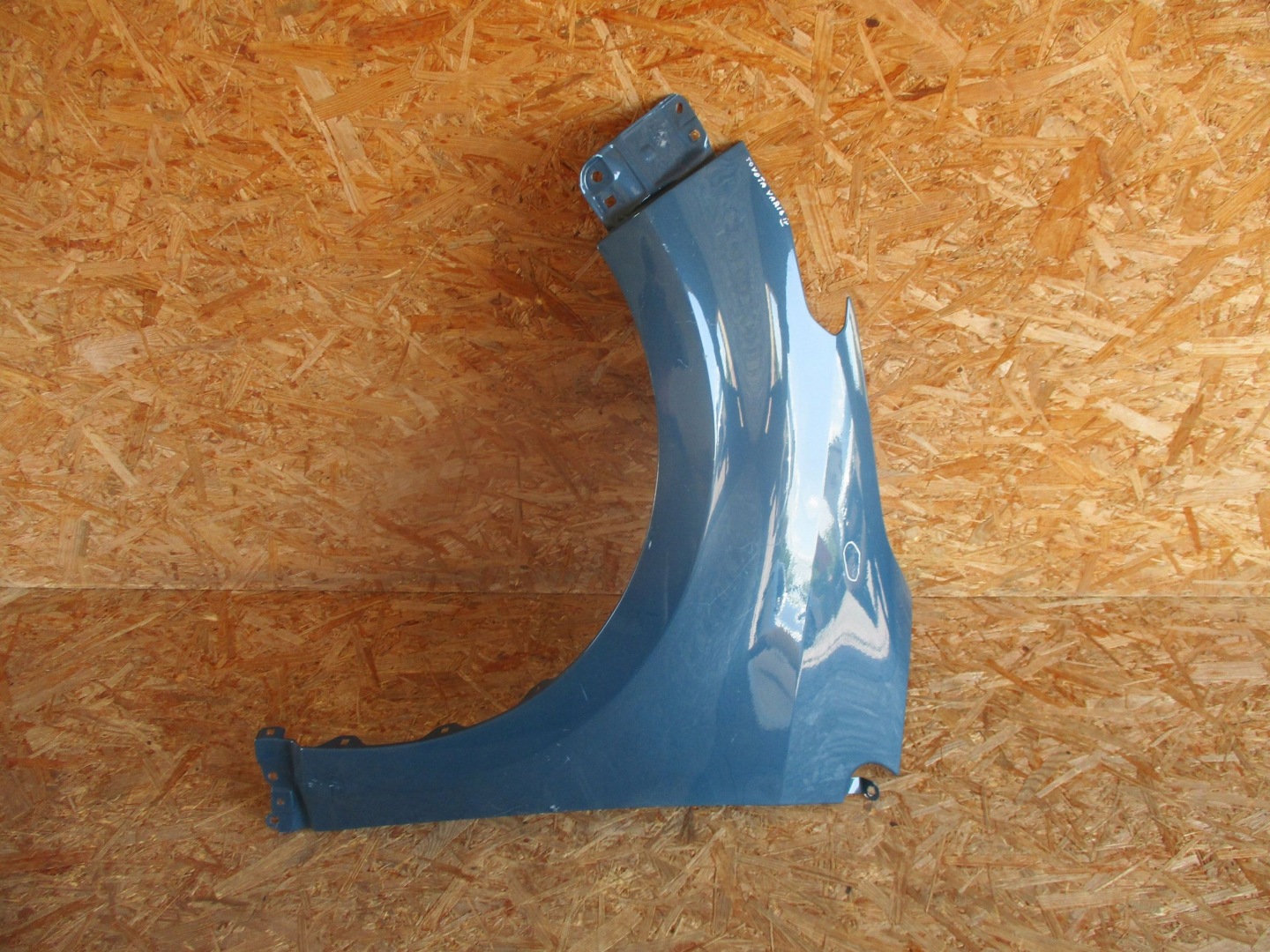 fender front front left TOYOTA YARIS IV