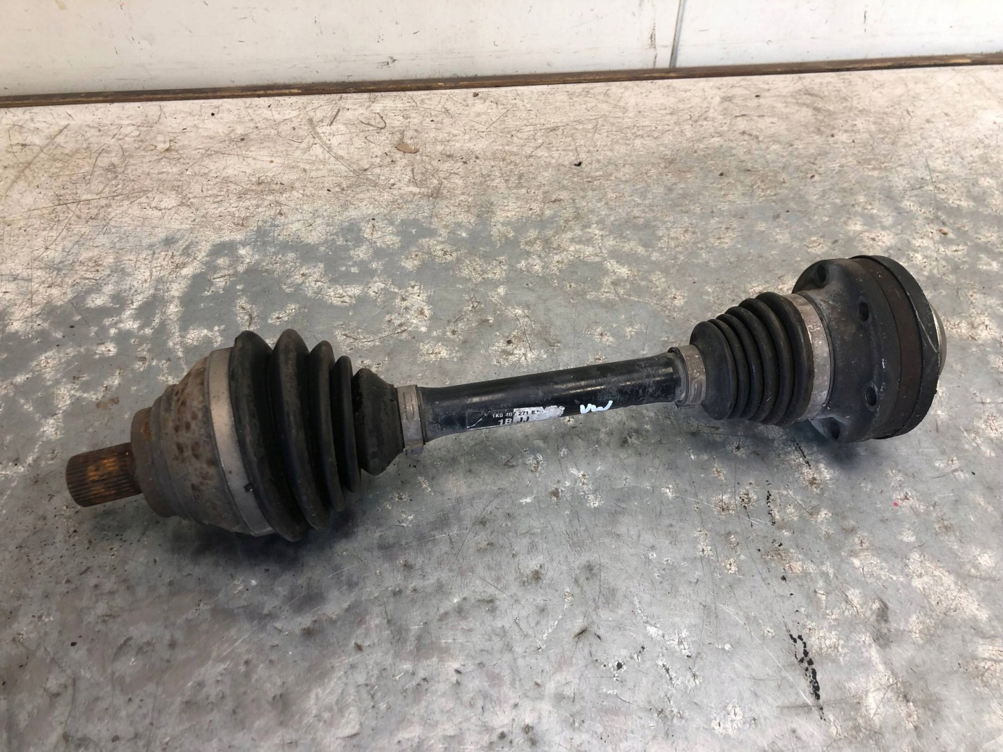 semi-axis left VW 1K0407271BJ