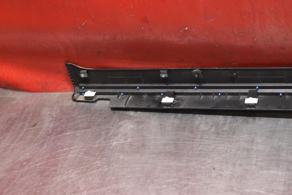 cap threshold right black KIA SPORTAGE 5 V 21-25