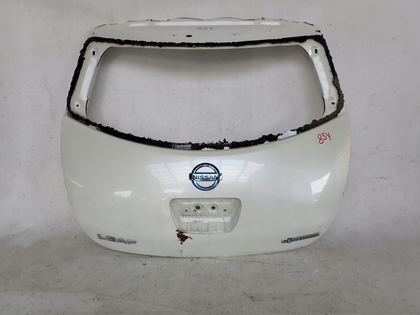 NISSAN LEAF and 10-17 trunk door boot