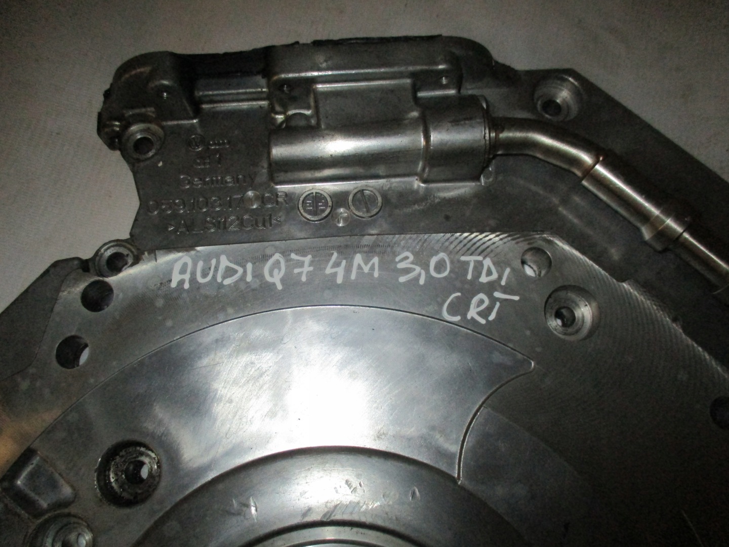 Blende Abdeckung des Zahnrads Audi Q74M 3,0 TDI CRT 059103171CR