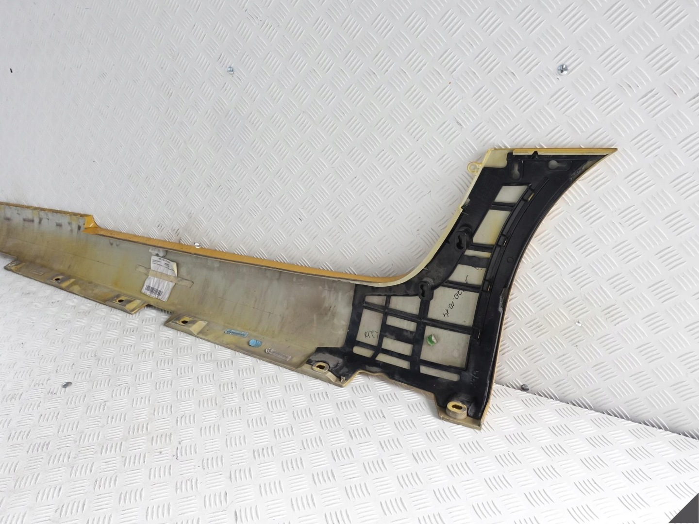 MERCEDES AMG GT 190 moulding threshold+support right