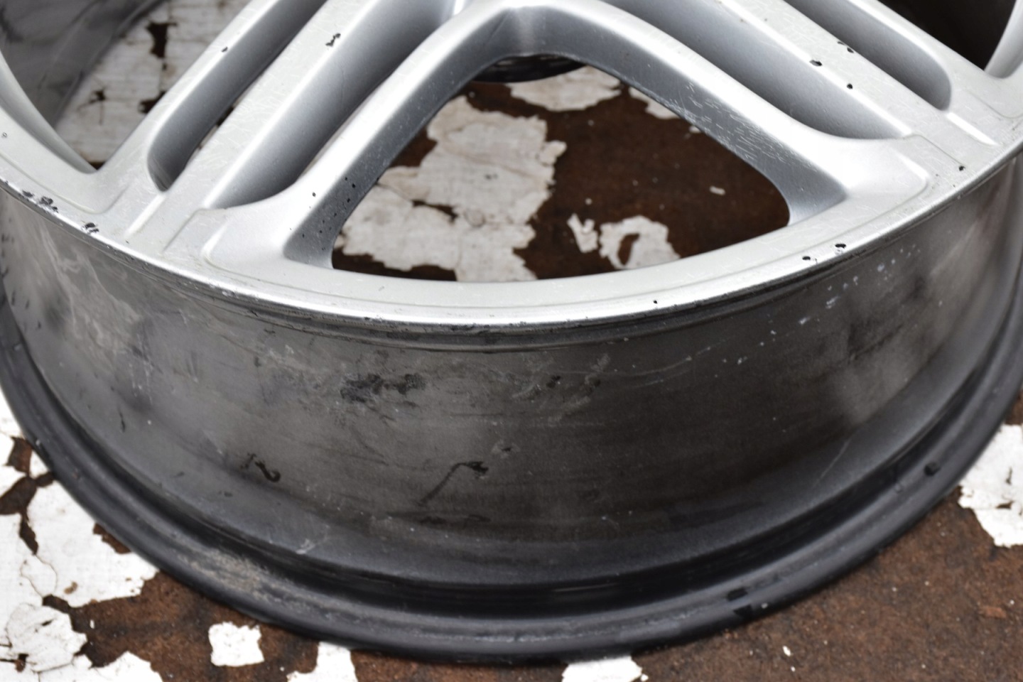 disk hliníkový AUDI 8,5" x 20" 5x112 ET45 4G0601025BN