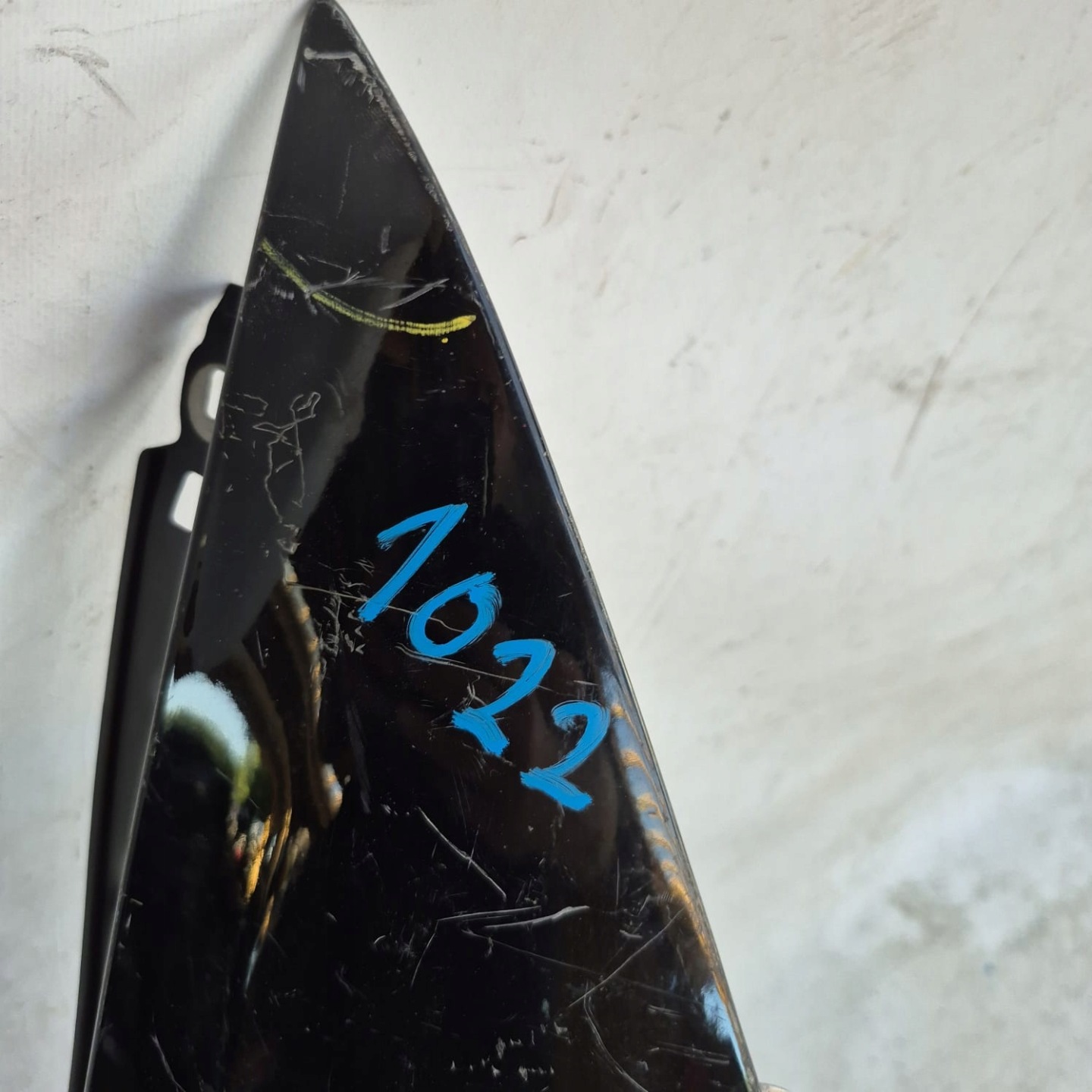 BMW 3 E90 E91 04-12 blatník předek přední pravý
