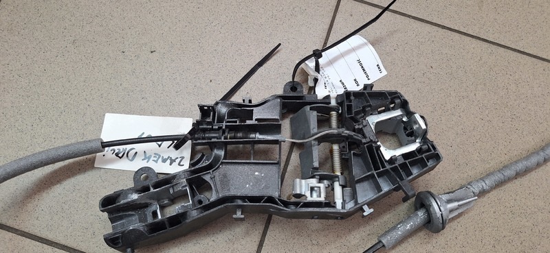 lock door left front VW PASSAT B8 5E1837015B