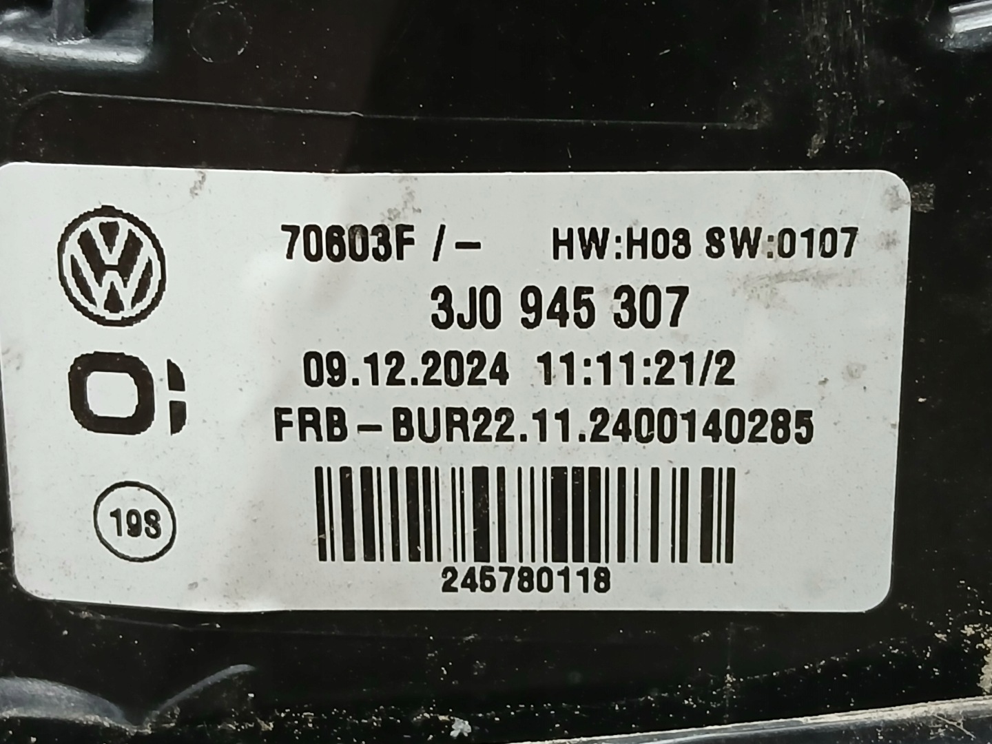 light rear part cap VW PASSAT B9 3J0 LED KOMBI 3J0945307