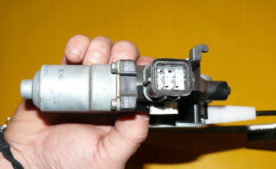 window regulator right rear part SUBARU IMPREZA III 3 XV HB 07-11