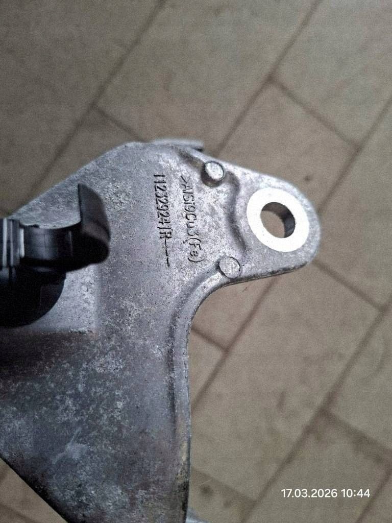 Support Support plaque Moteur Renault Austral 112100878R 112329241R