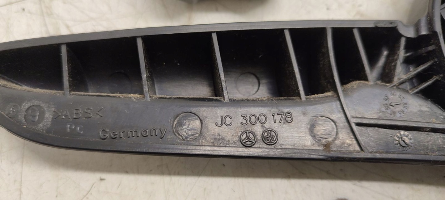 obal sedačka spolujezdce pravá Mercedes W245