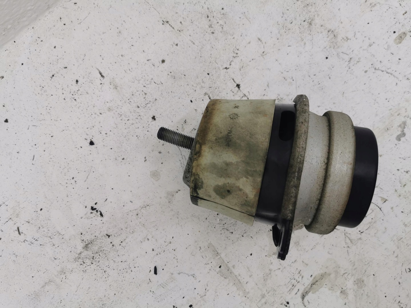 engine mount AUDI Q7 and 4L 3.0 V6 7L8199131A