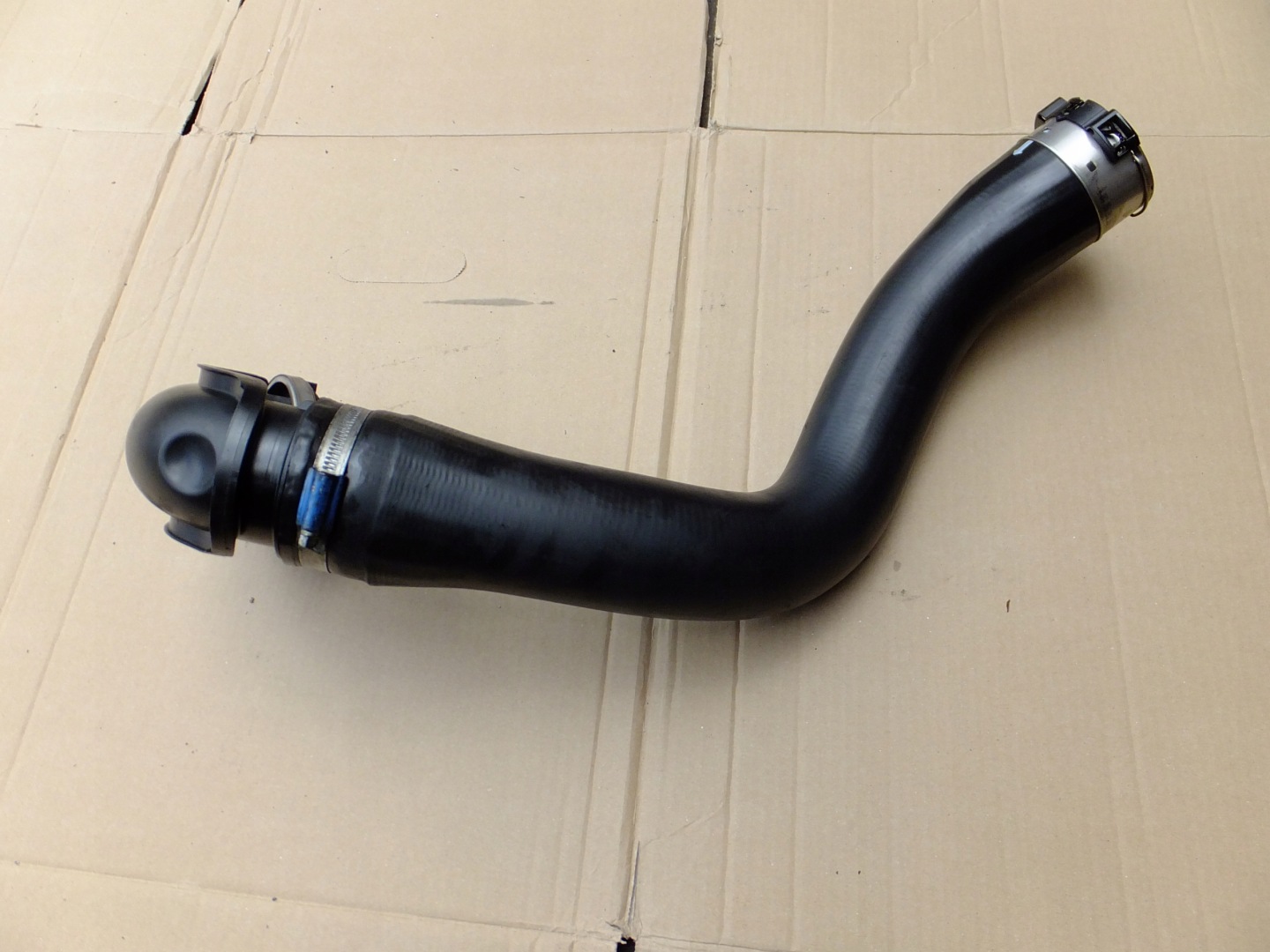 Schlauch luft opel insignia a 2,0 cdti 2922414