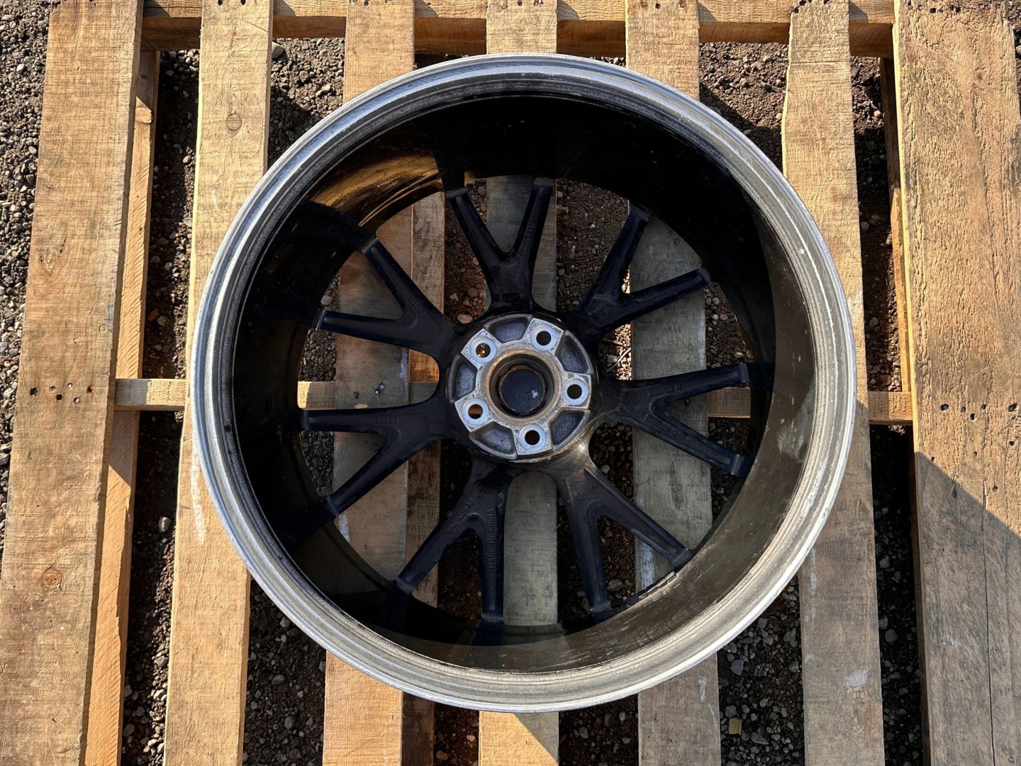 kolo disk SAE J2530 22x9j Dodge Charger Challenger