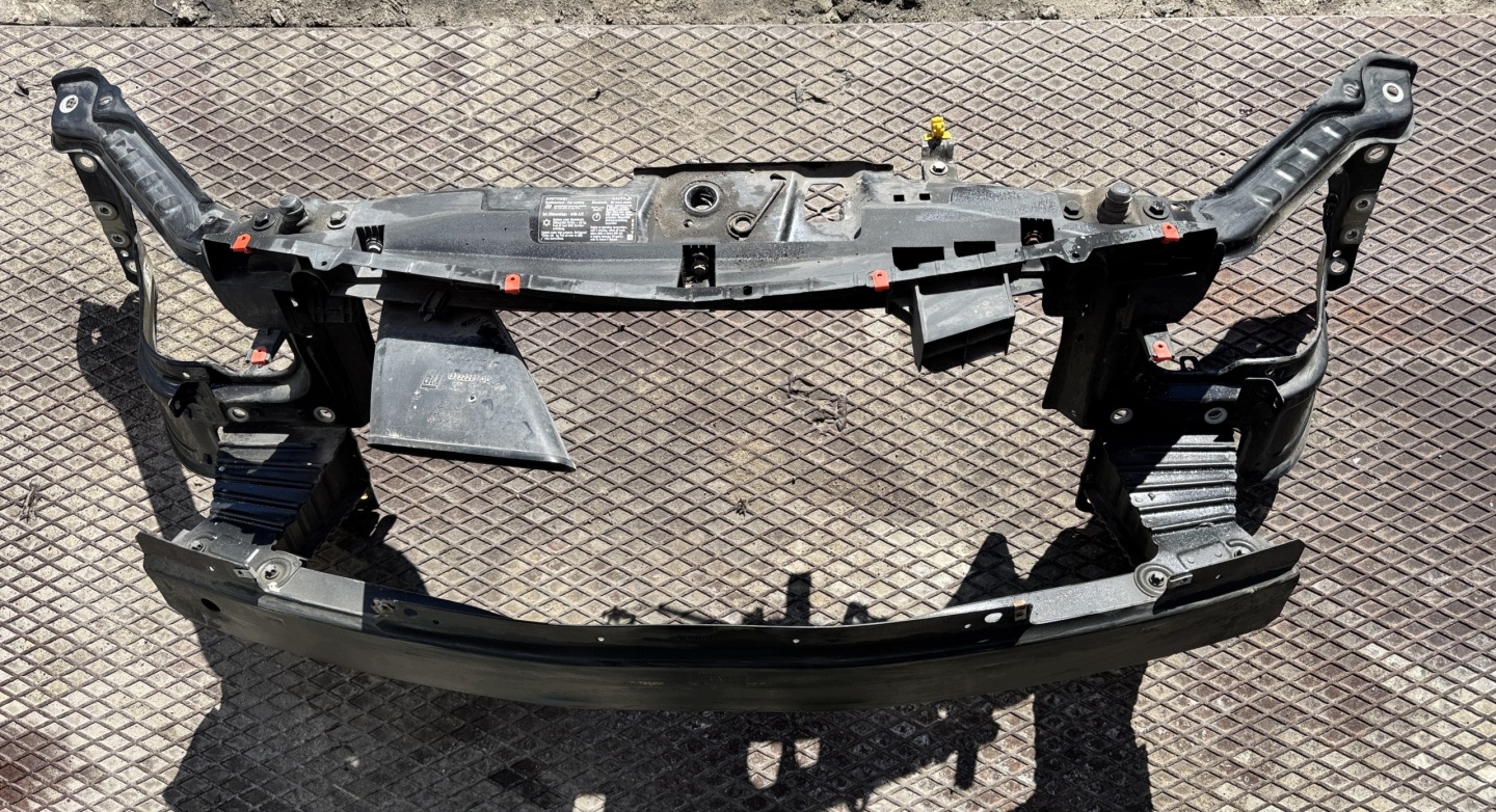 OPEL MERIVA B support panel for radiators sider OKULARY plastics pillar front black