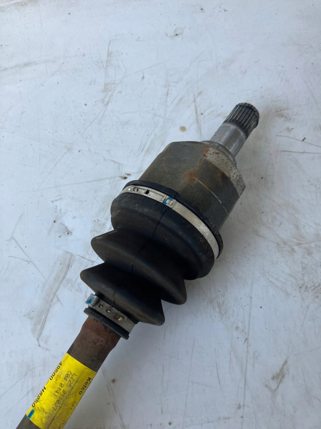 semi-axis left KIA STONIC 1.0 T-GDI 49500-H8250