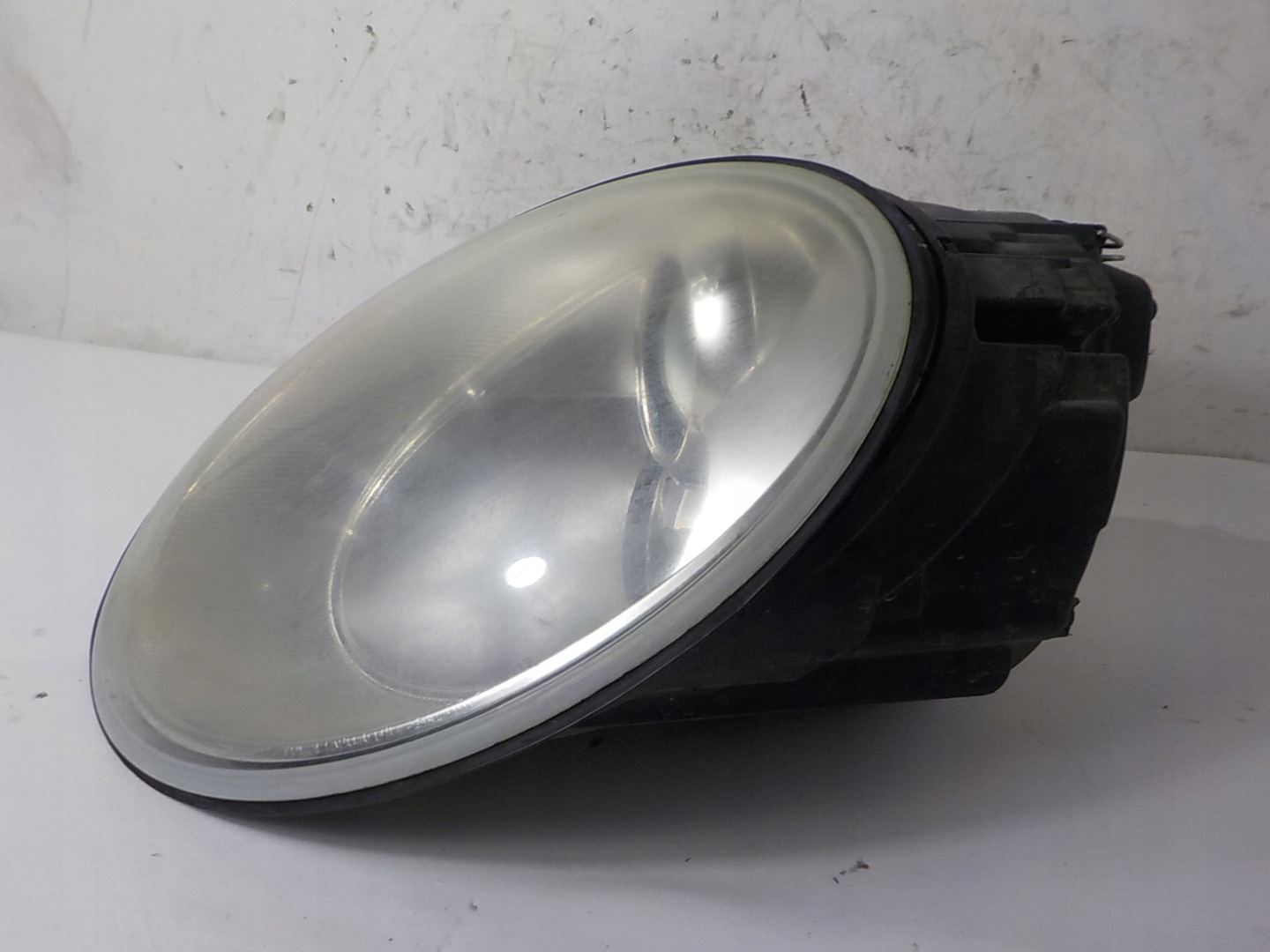 VOLKSWAGEN NEW BEETLE light left front front UK