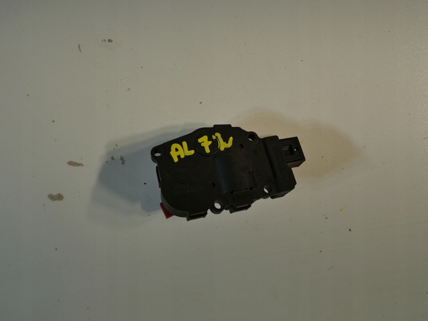 aircon recirculation flap motor AUDI A4 B8 A5 8T Q5 EFB430