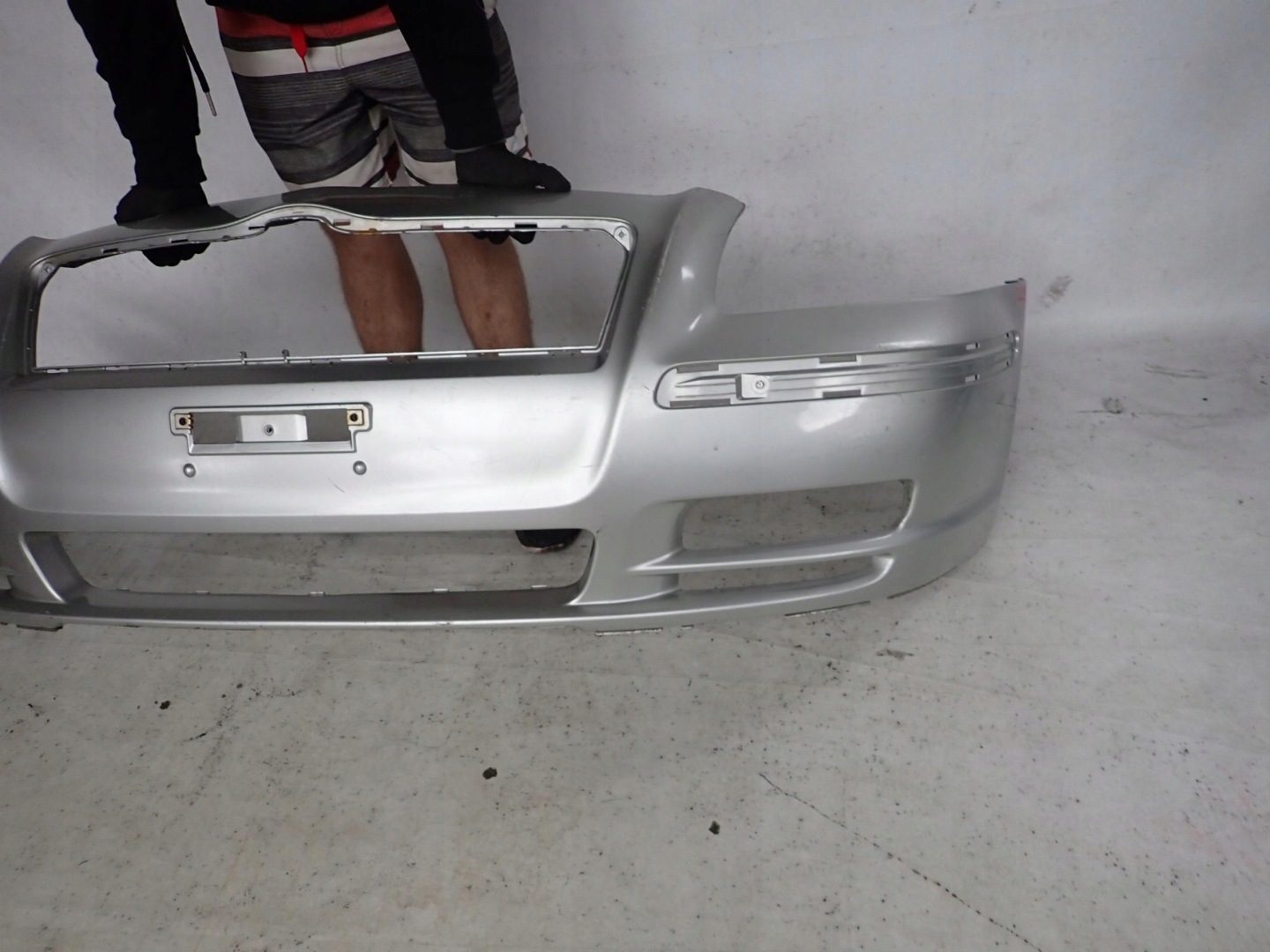 TOYOTA AVENSIS II 2 T25 03-06 bumper front front