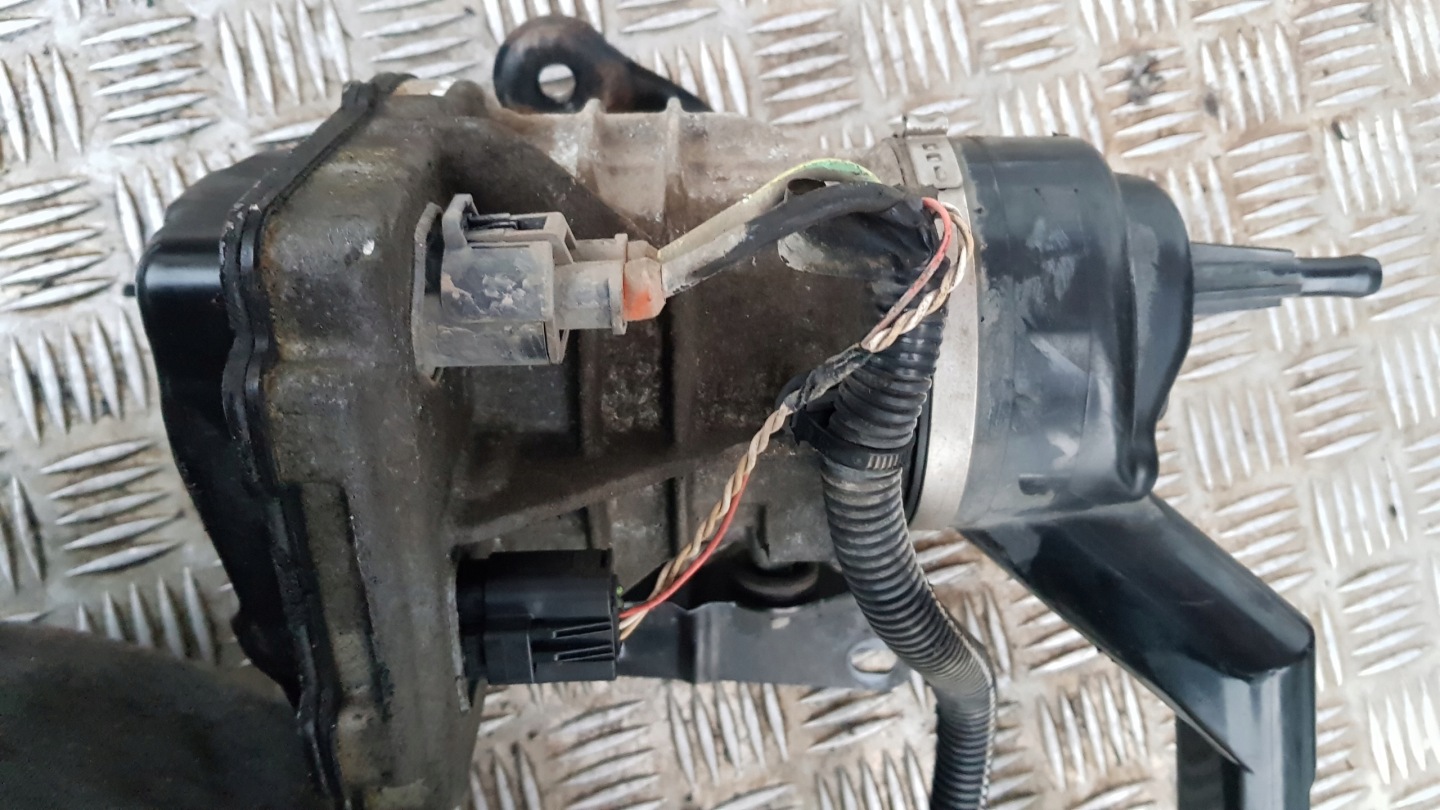 CITROEN C4 and PICASSO servo pump 9681594880