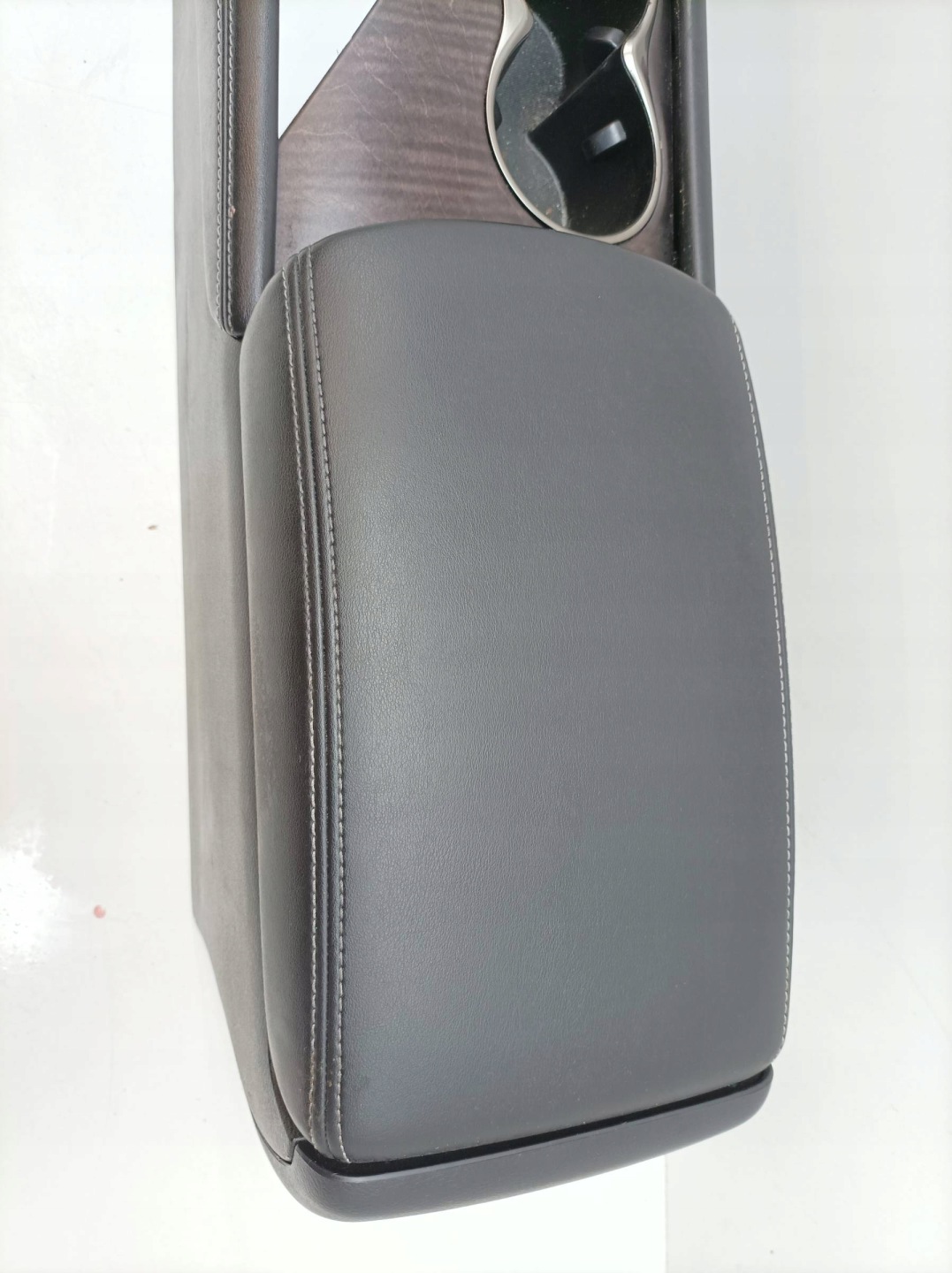 TUNEL central armrest leather Infiniti Q50 and (2013- )