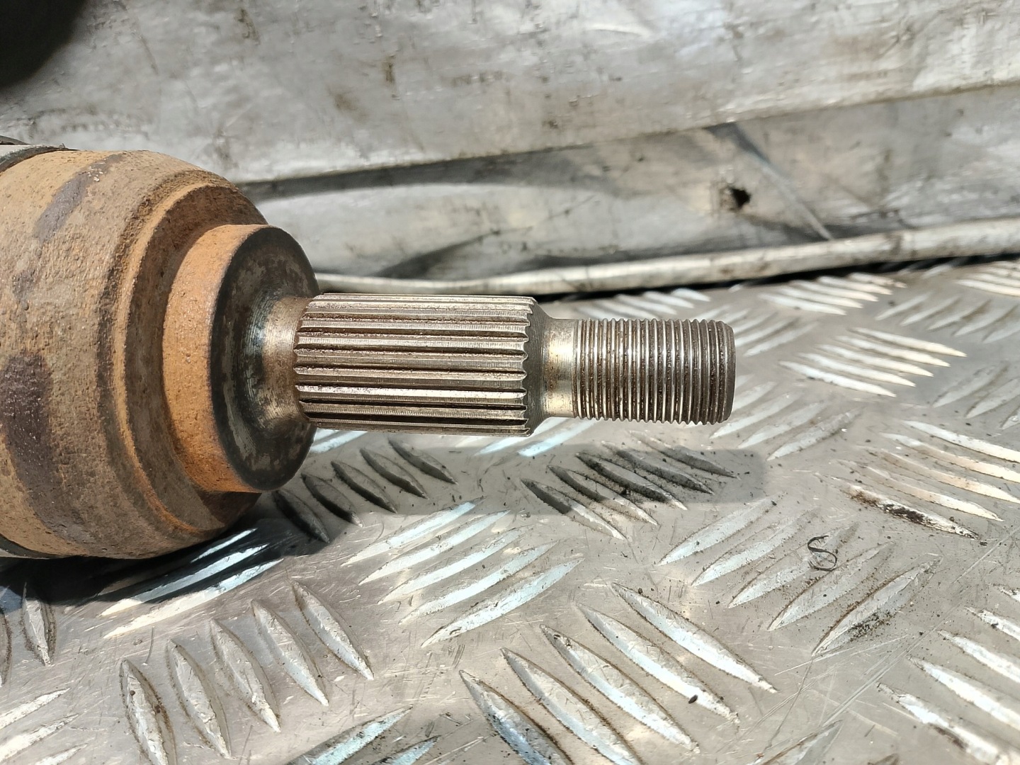 semi-axis left short. RENAULT SCENIC II 2 1.5 DCI 8200432516