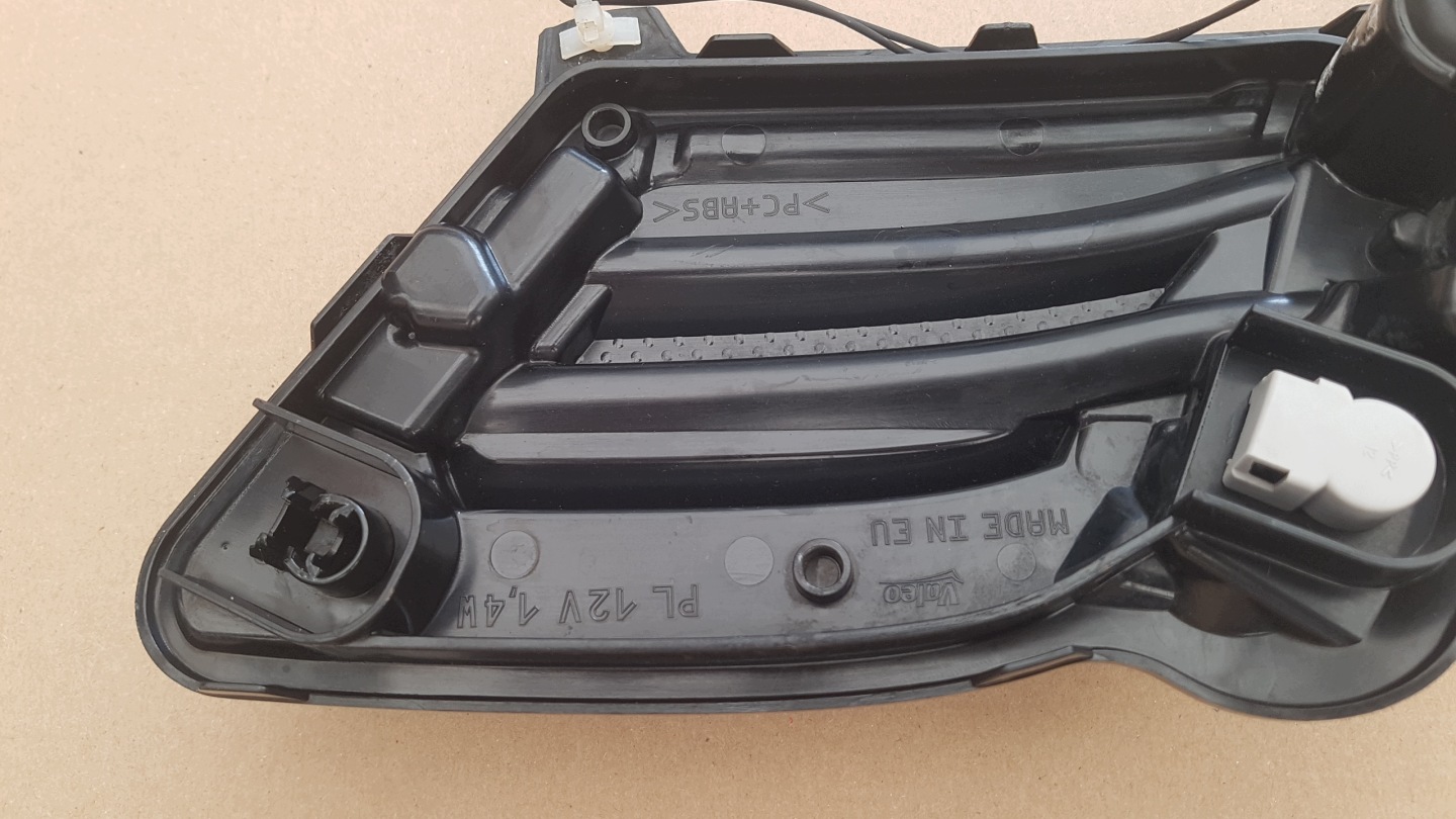 LED DRL left VOLVO S60 II, V60 II 10-13 89091133