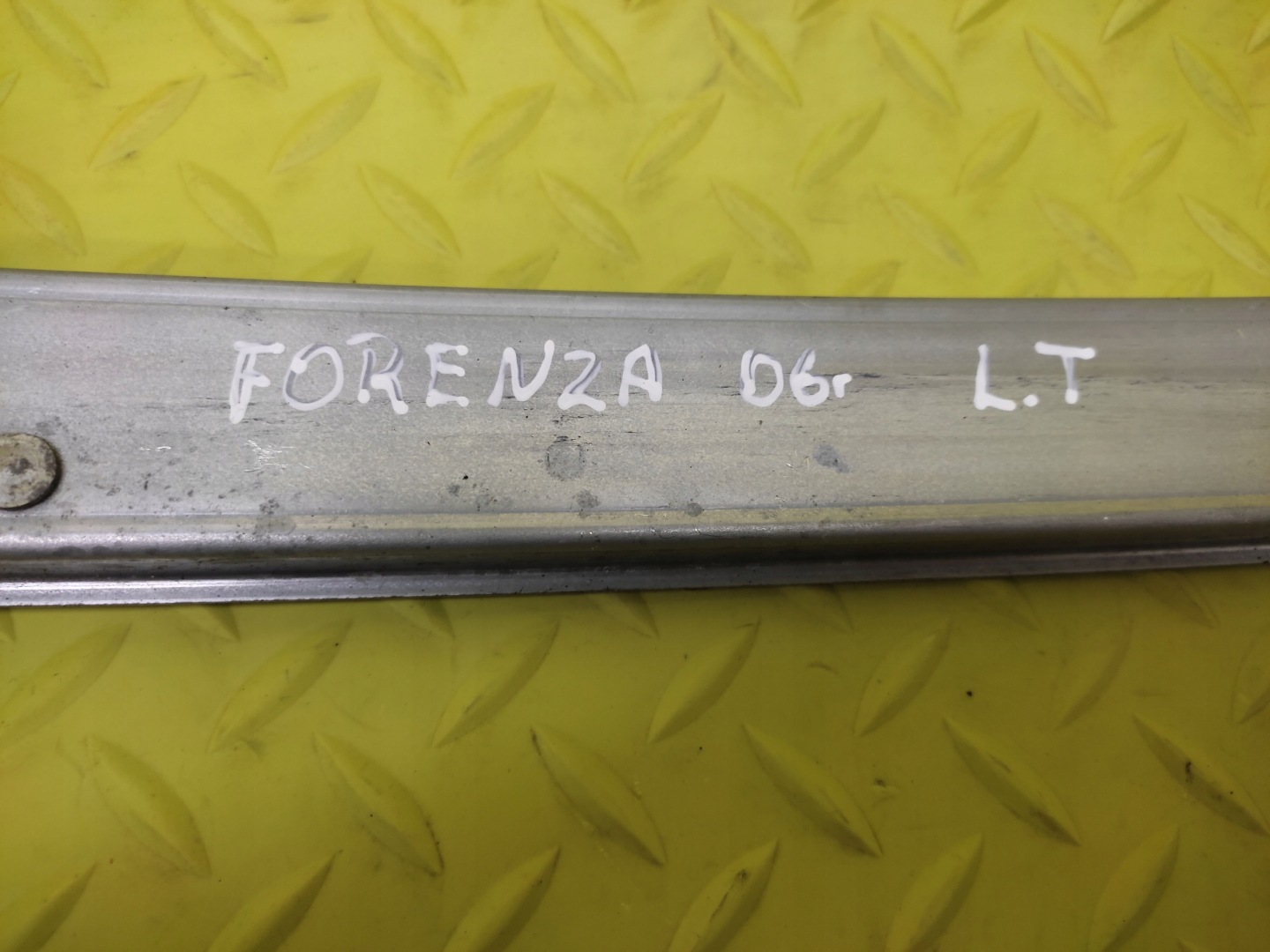 SUZUKI FORENZA window regulator left rear part 96475131
