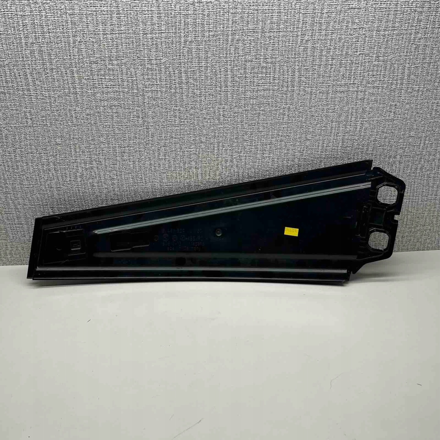 BMW iX I20 moulding cover RAMY windows SLUPKA left 8491329
