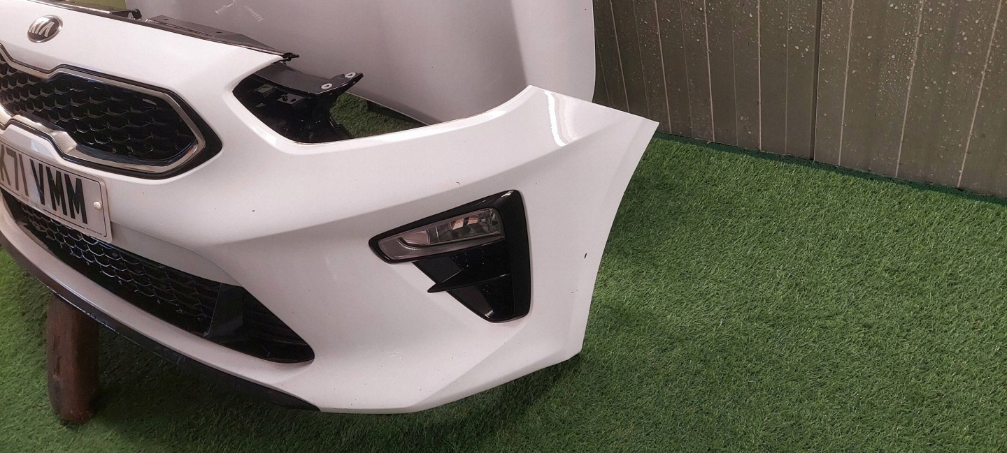 bumper front complete KIA CEED III 18-21 LAK: WD