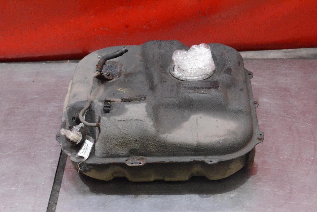 serbatoio Serbatoio carburante KIA CEED 1 e 2.0 CRDI 140 KM 07-10