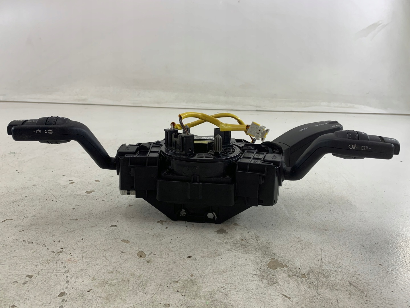 steering wheel levers and controls FORD C-MAX 03-07 3M5T14A664AB