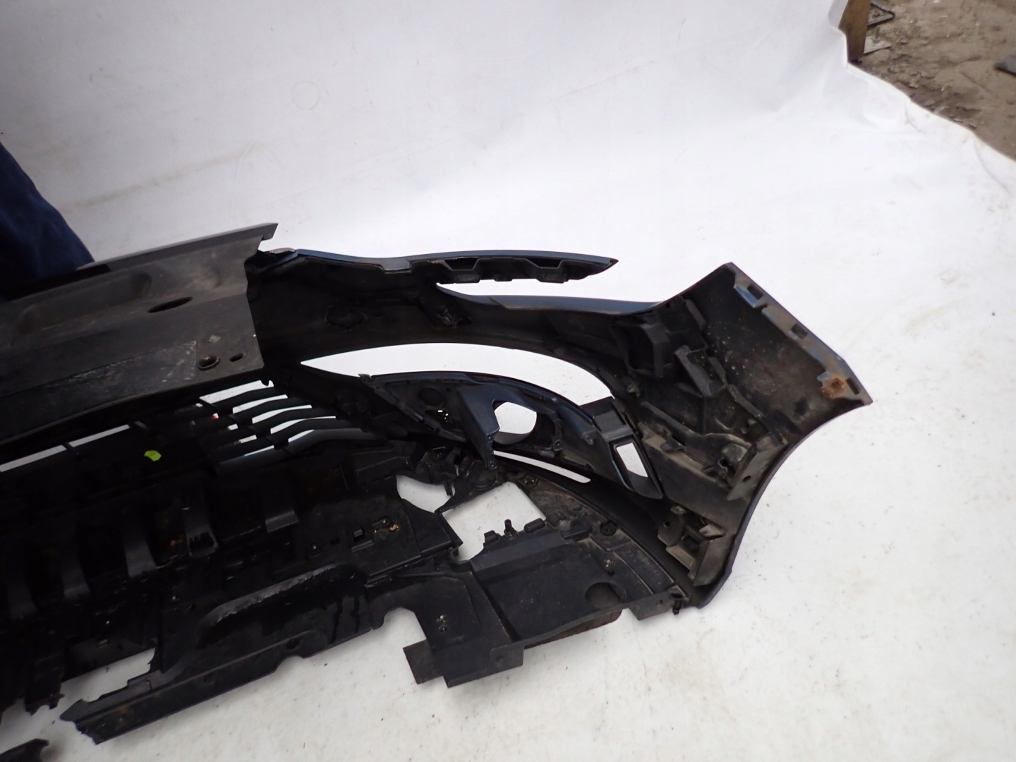 RENAULT MEGANE IV 4 16-20 bumper front front