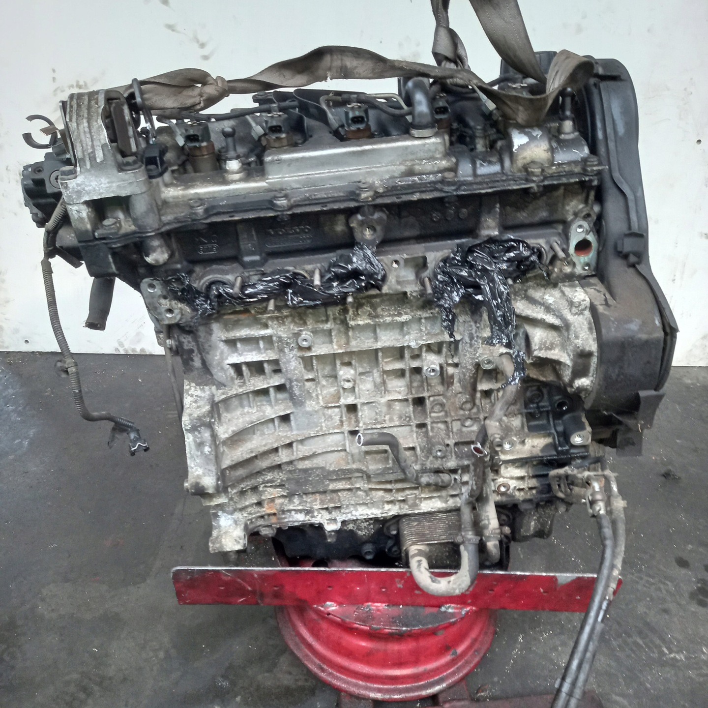 engine DIESEL VOLVO XC90 D5244T 2.4 D