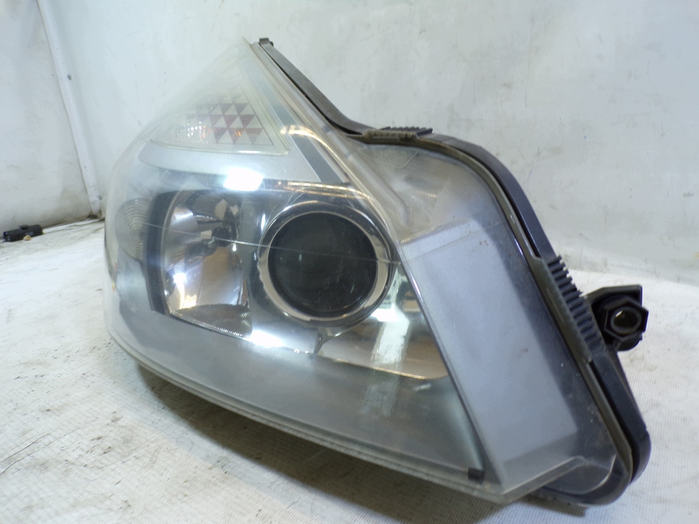 light front front right XENON RENAULT ESPACE 4 IV LIFT LADNA (K1)
