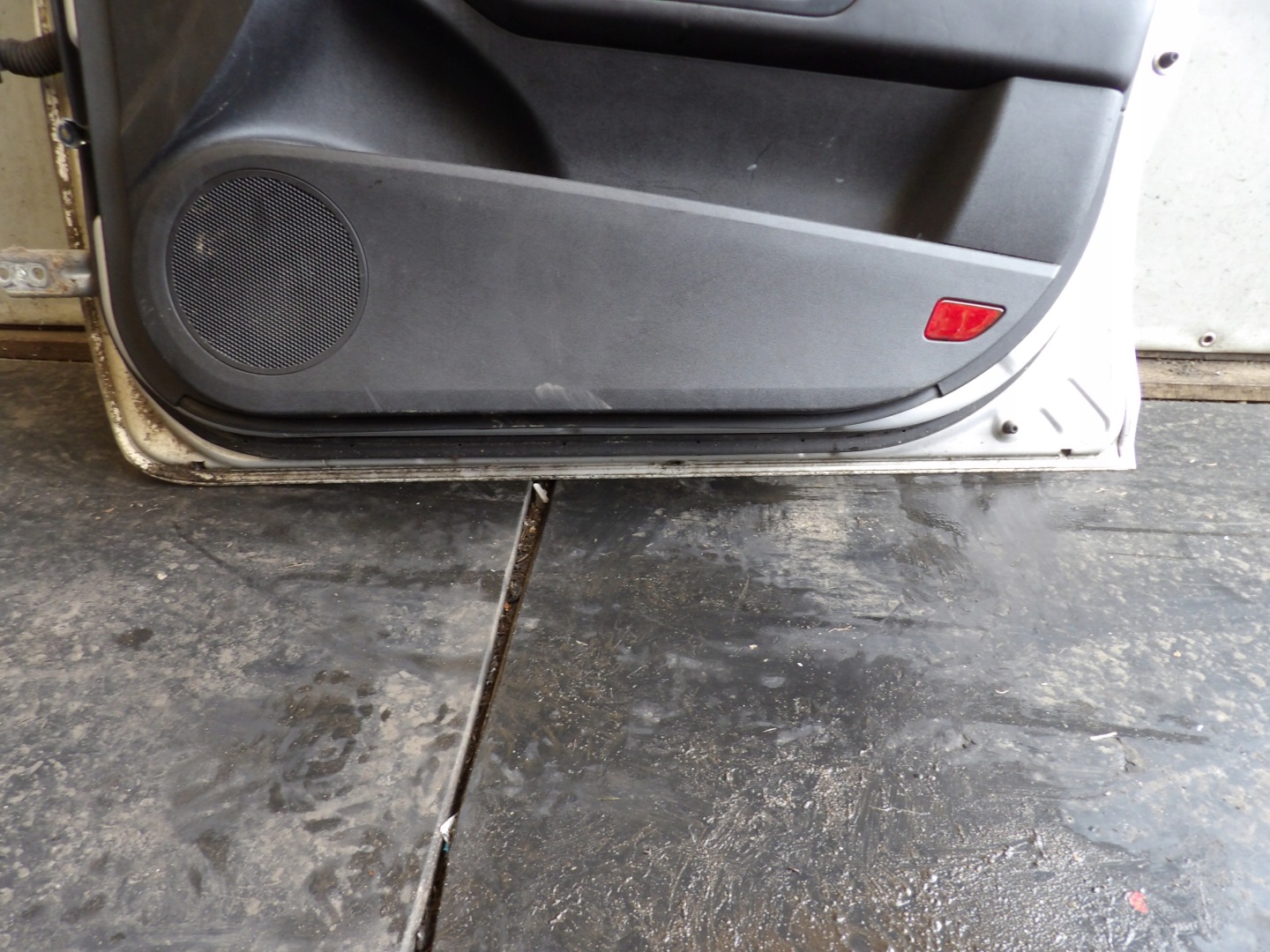 Kia Ceed and door front right HB 5D lak. 9S