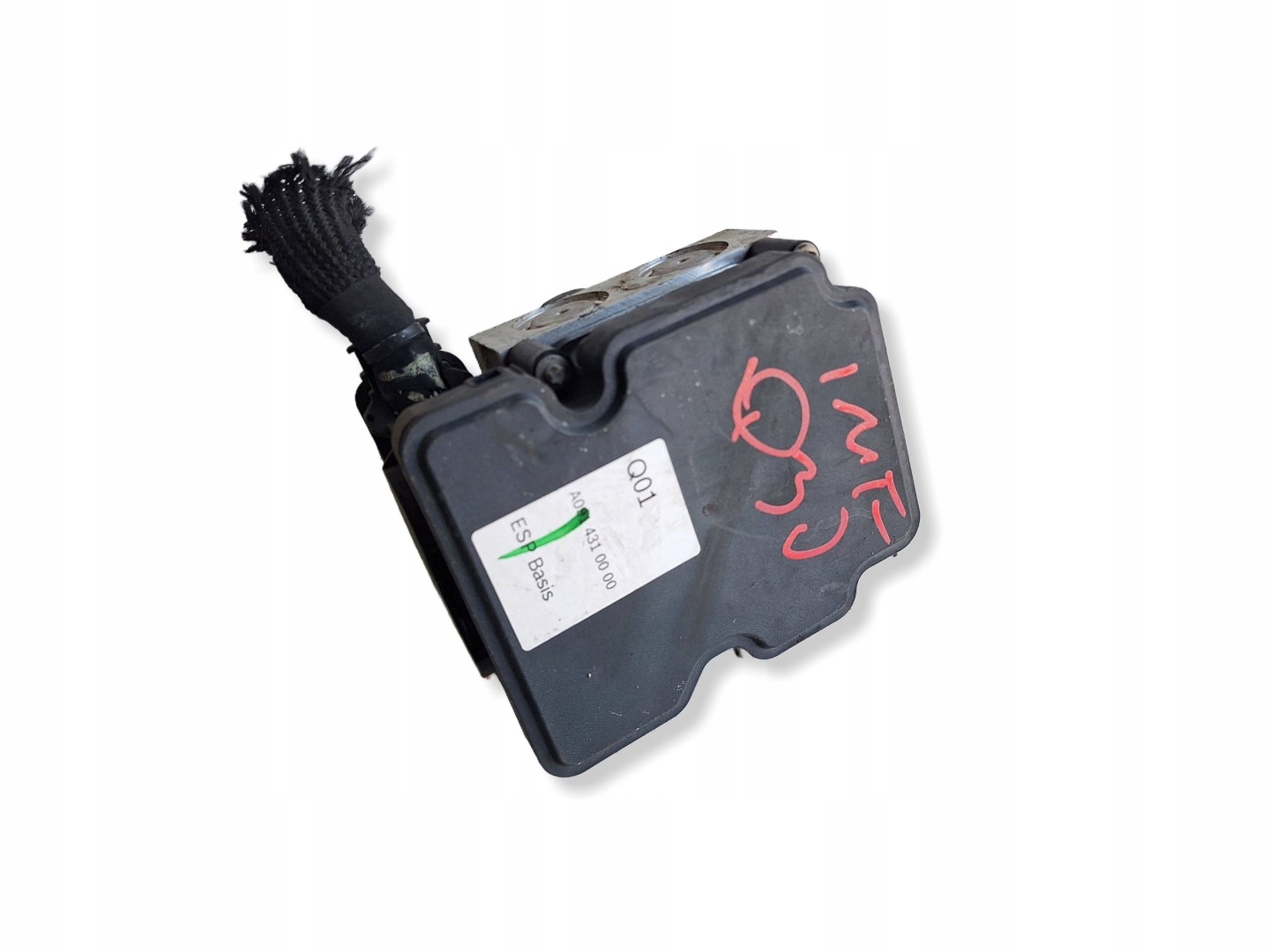 INFINITI Q30 15-19 pumpa ABS 2265106513