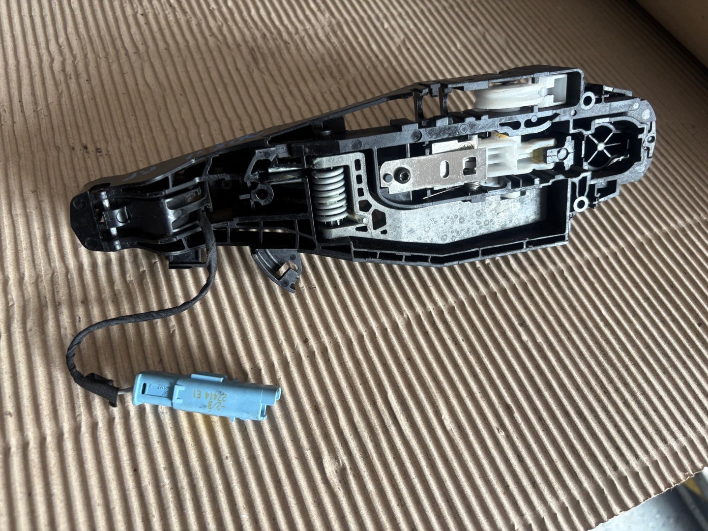 PEUGEOT 308 II handle exterior right front 9686433680U