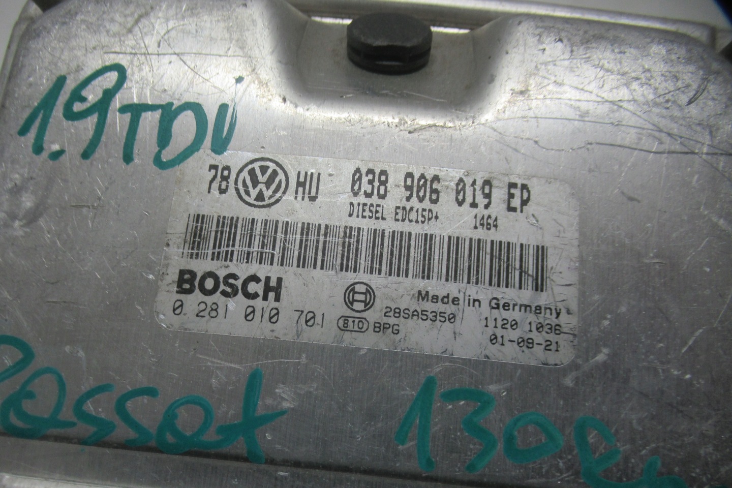 VW PASSAT B5 computer control unit of the engine 038906019EP